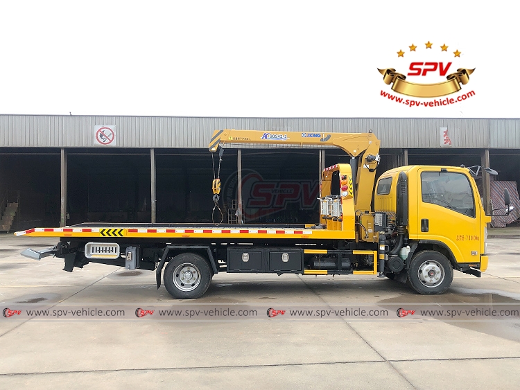 Road Wrecker Truck with Crane ISUZU -RS Road Wrecker Truck with Crane ISUZU -RS